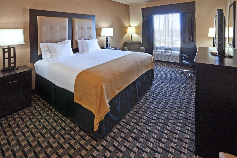 Holiday Inn Express & Suites - Denton North By Ihg Eksteriør billede